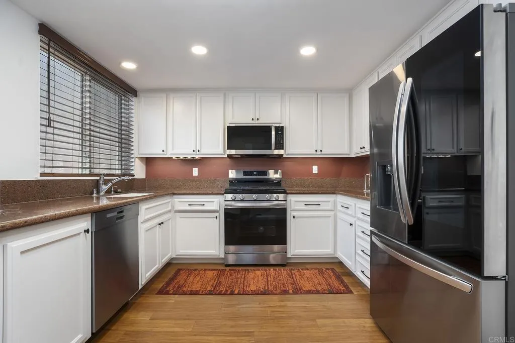 https://cdn.realtyfeed.com/cdn/127/306738359/dfe518f391616cf2f05e9c42570e835d.webp