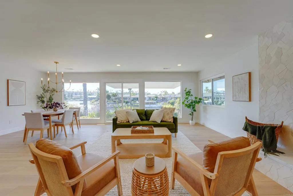 https://cdn.realtyfeed.com/cdn/127/306738392/44c498f973cb46868de0823413b0e4c0.webp