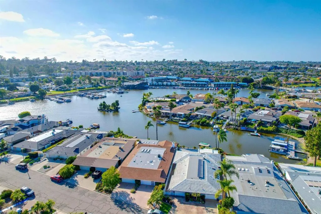 https://cdn.realtyfeed.com/cdn/127/306738392/8f2ff8b66e6bcbe50a12da94e272d925.webp