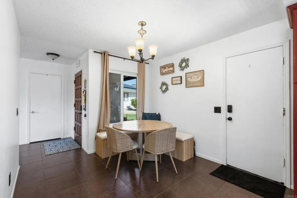 https://cdn.realtyfeed.com/cdn/127/306738440/3c1cfcce832878e2c3aef394c7b6b2b1.webp