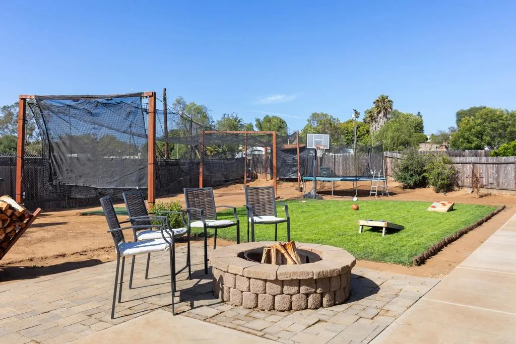 https://cdn.realtyfeed.com/cdn/127/306738440/48e7fa537754a128aa42af00e009fc6c.webp
