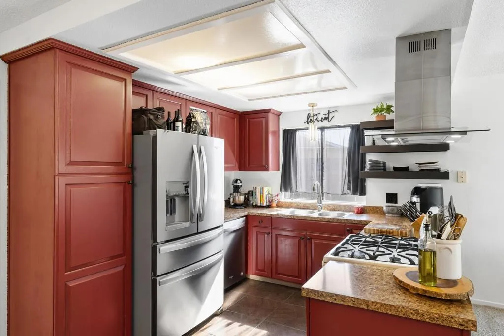 https://cdn.realtyfeed.com/cdn/127/306738440/a2b46432ebf287474f4420cc7f408c9b.webp