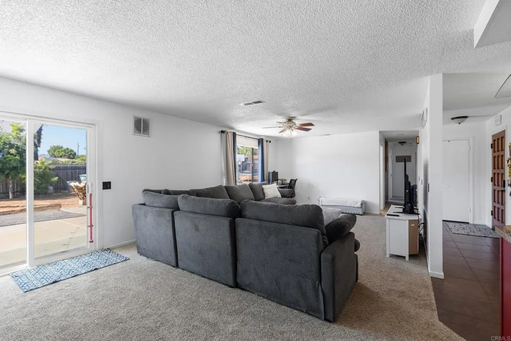 https://cdn.realtyfeed.com/cdn/127/306738440/a45322c435c1275d1164d653942dd76c.webp