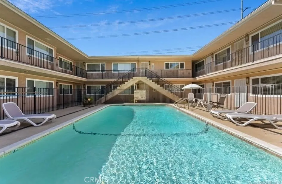https://cdn.realtyfeed.com/cdn/127/306738475/44e3a34b852578f88c76ce6f479cb0c2.webp