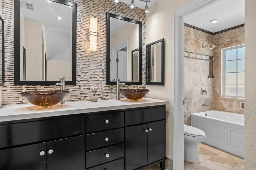 https://cdn.realtyfeed.com/cdn/127/306738522/22f330e000db6df689cbe9d5bbcfbb3b.webp