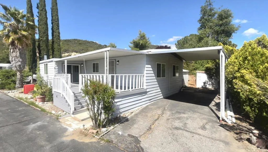 https://cdn.realtyfeed.com/cdn/127/306738577/416033674b38433b24bcb901ba248975.webp
