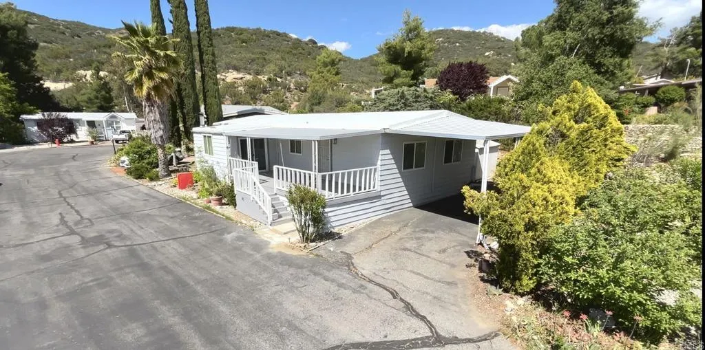 https://cdn.realtyfeed.com/cdn/127/306738577/a19828a90aabf5e7f265e8741e517336.webp