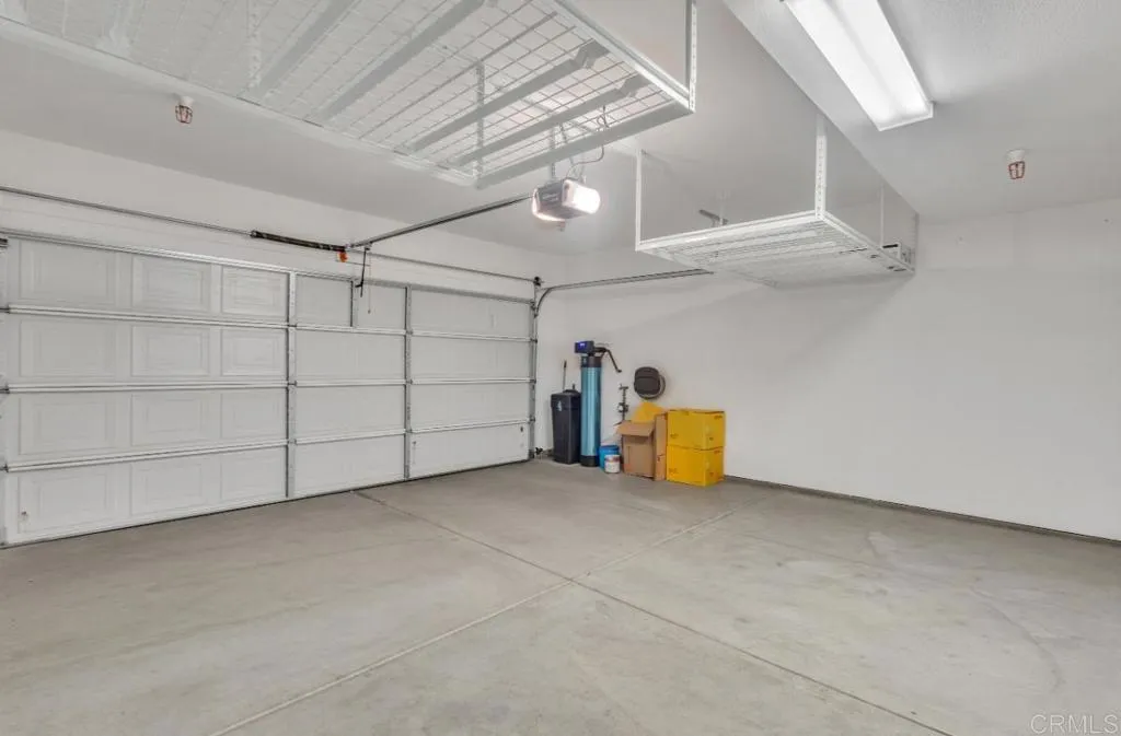 https://cdn.realtyfeed.com/cdn/127/306738617/ee69427c20cdcc47d5e1bf1b2a4d839d.webp