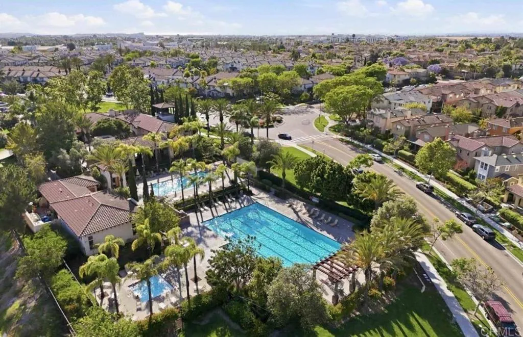 https://cdn.realtyfeed.com/cdn/127/306738617/f95121509baf40f460bc0b04f9709e05.webp