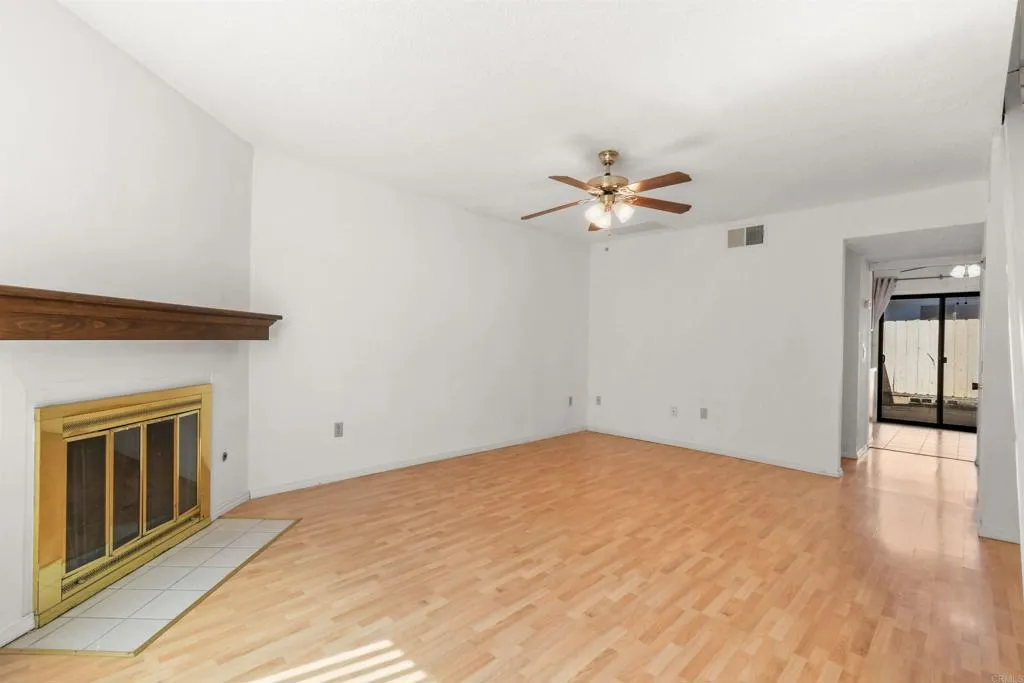Photo #4: PTP2604405 Listing: Photo #4