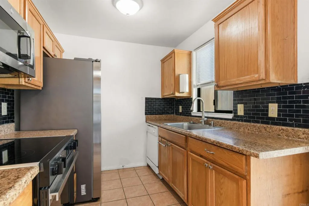 Photo #9: PTP2604405 Listing: Photo #9