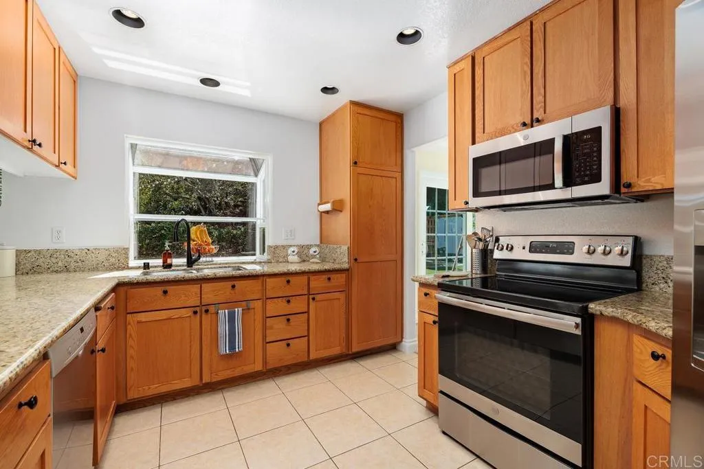 https://cdn.realtyfeed.com/cdn/127/306738630/3ee3c87067c8c1609ac906554b312788.webp