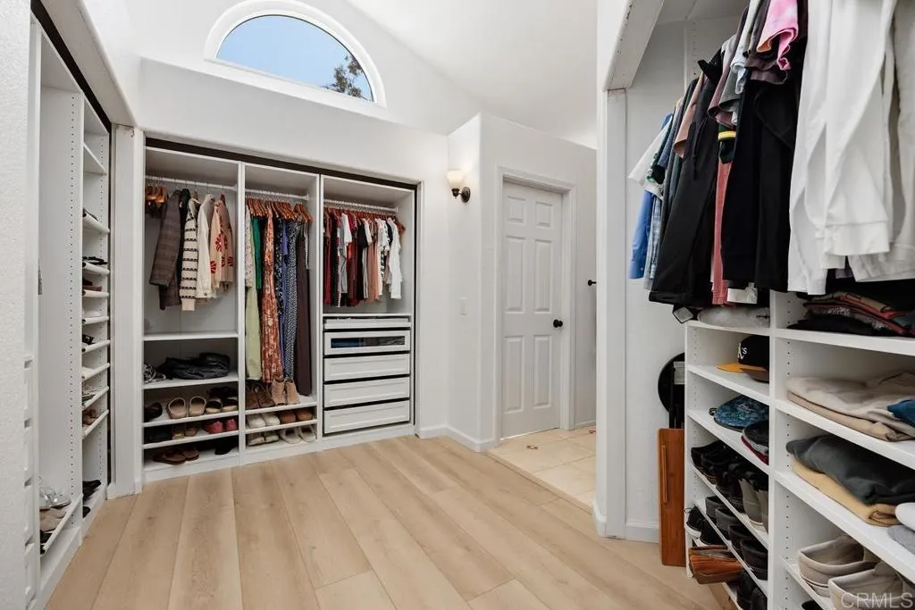 https://cdn.realtyfeed.com/cdn/127/306738630/752dc2f0dc0ce4073b7995807af73133.webp