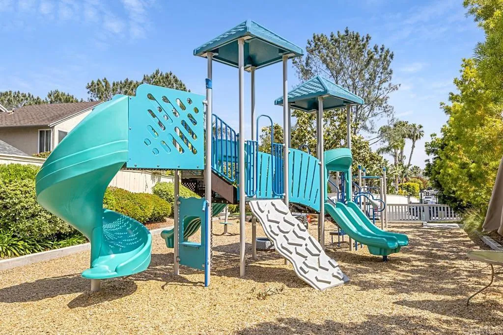 https://cdn.realtyfeed.com/cdn/127/306738630/e6801aab775d689e01043ad430a255be.webp