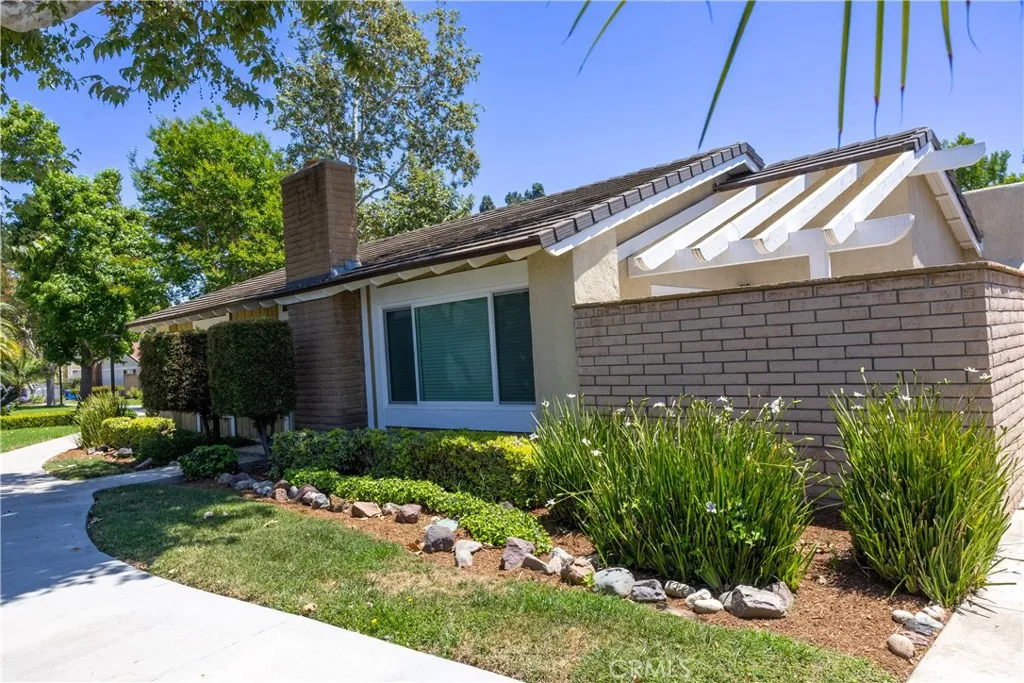 Santa Ana, CA 92704
