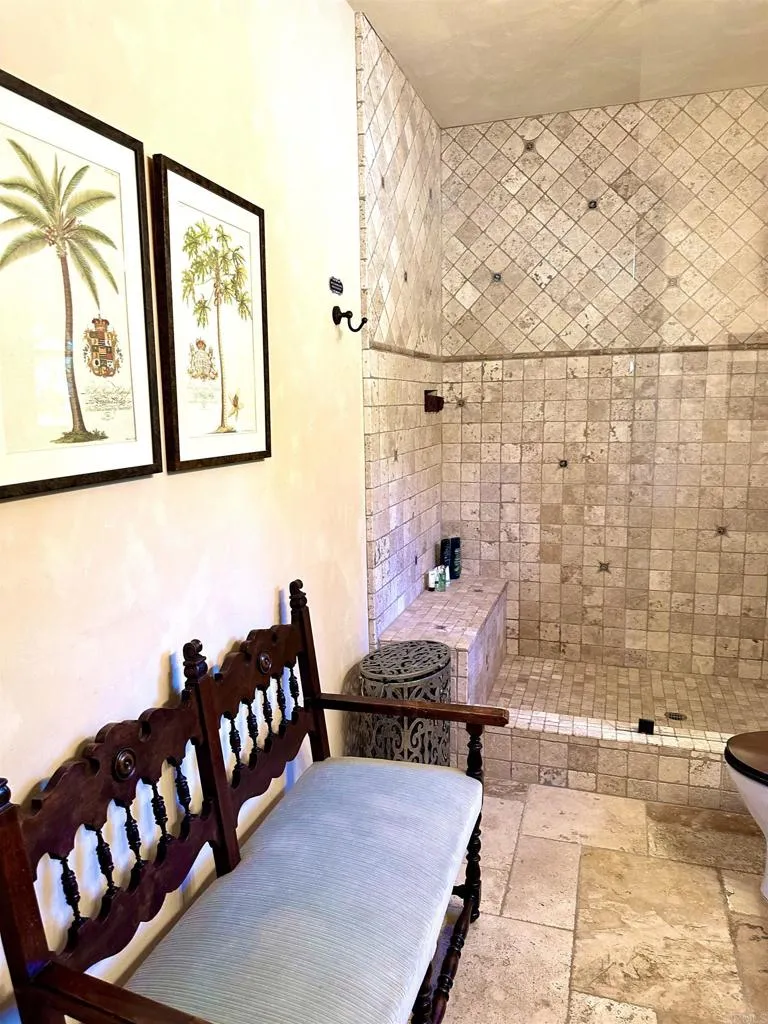 https://cdn.realtyfeed.com/cdn/127/306738693/bed28c038bed8ee57c5d30cd98eabb39.webp