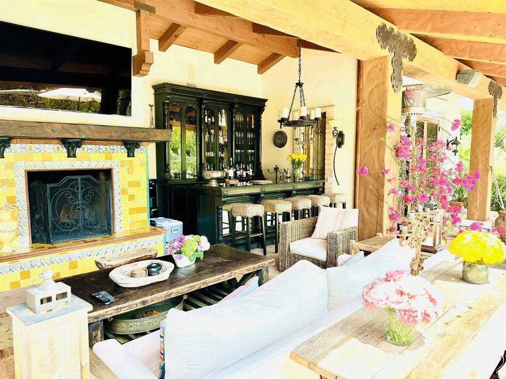 https://cdn.realtyfeed.com/cdn/127/306738693/dd95c968ca16232a844acc0840b232b5.webp