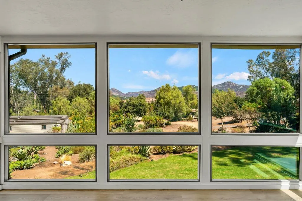https://cdn.realtyfeed.com/cdn/127/306738741/115fa2747b1c31281c474a067e91e451.webp