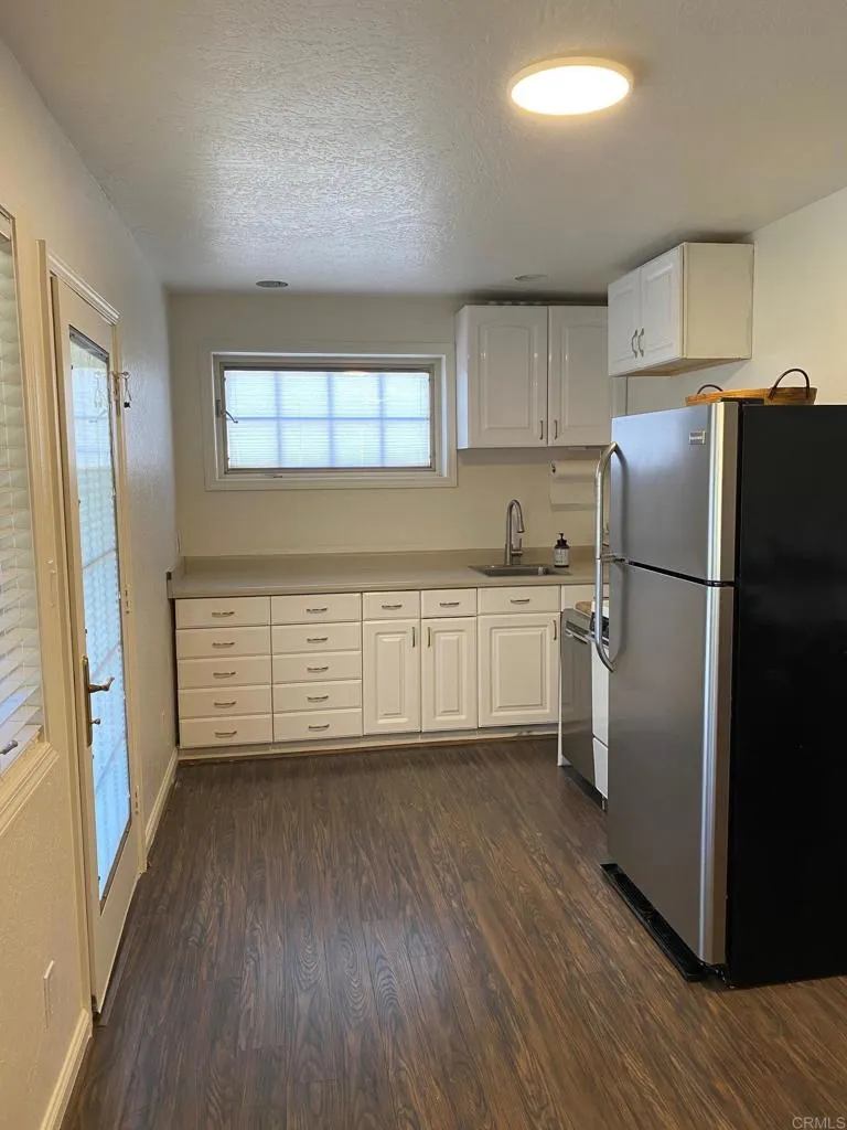 https://cdn.realtyfeed.com/cdn/127/306738741/70ad4c7f24ab28089fc4b85dd8e16511.webp