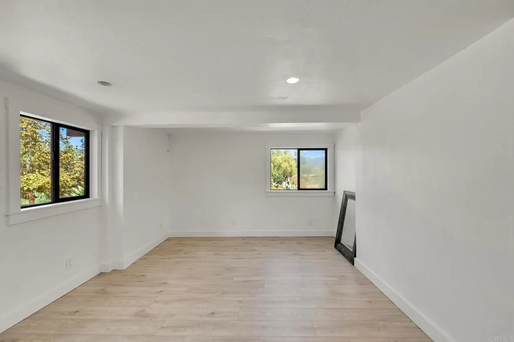 https://cdn.realtyfeed.com/cdn/127/306738741/863d7b40ed3f24a207c627b011af150d.webp