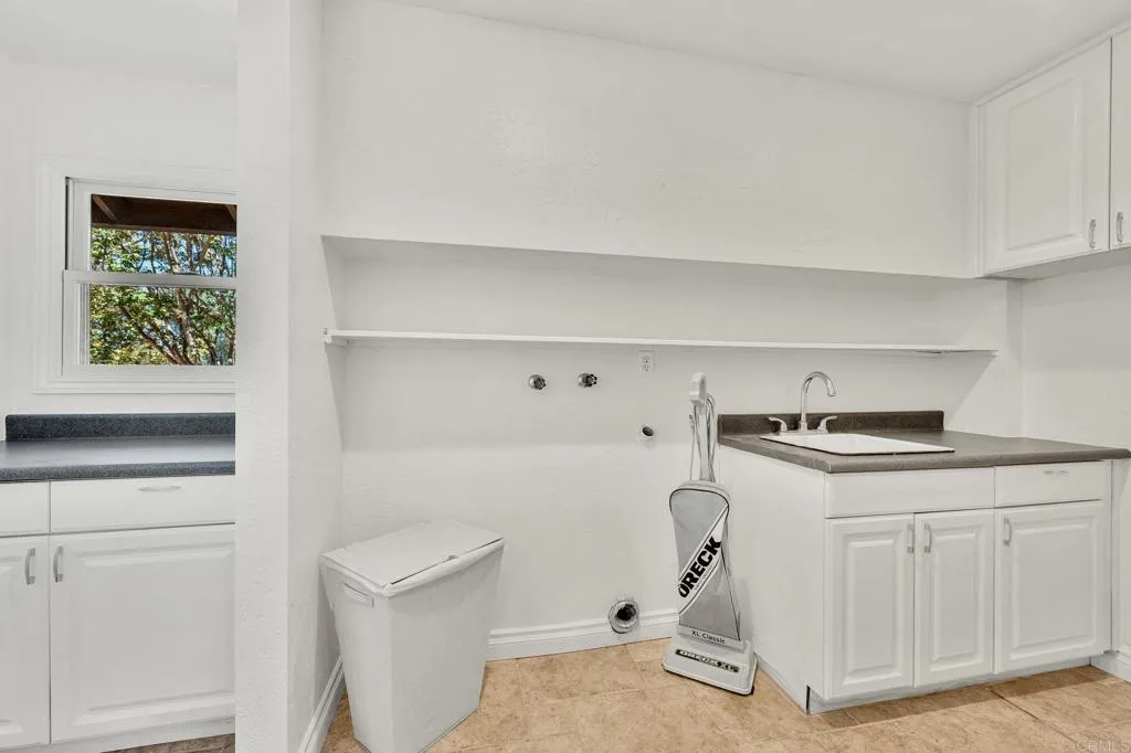 https://cdn.realtyfeed.com/cdn/127/306738741/c6020d846f8d7ec2ff0414366339dc25.webp