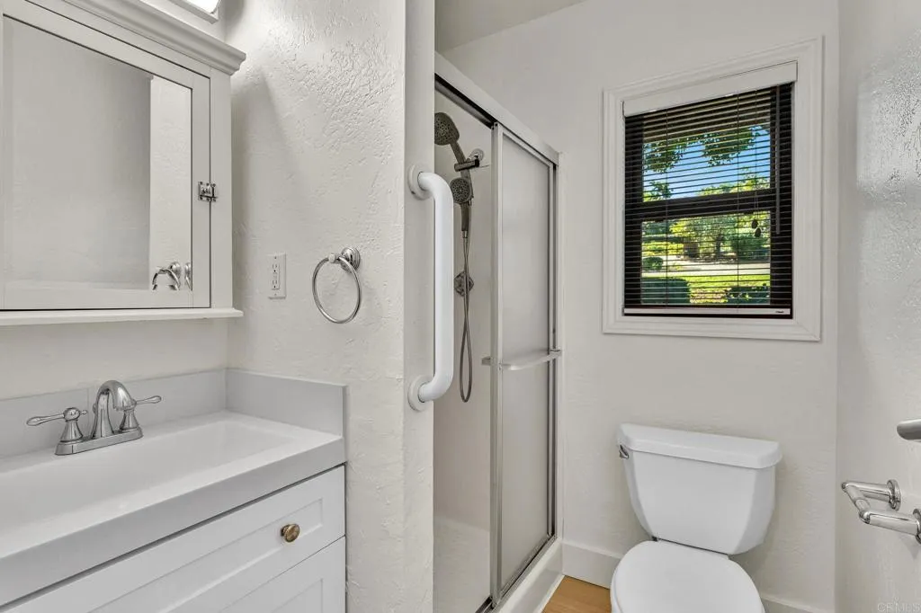 https://cdn.realtyfeed.com/cdn/127/306738741/d1af7b7dafc9337d0f300eadf42a545d.webp