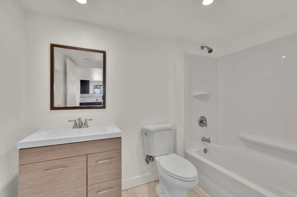 https://cdn.realtyfeed.com/cdn/127/306738741/e80fe4d13e43c2e3113114e46175f8b9.webp