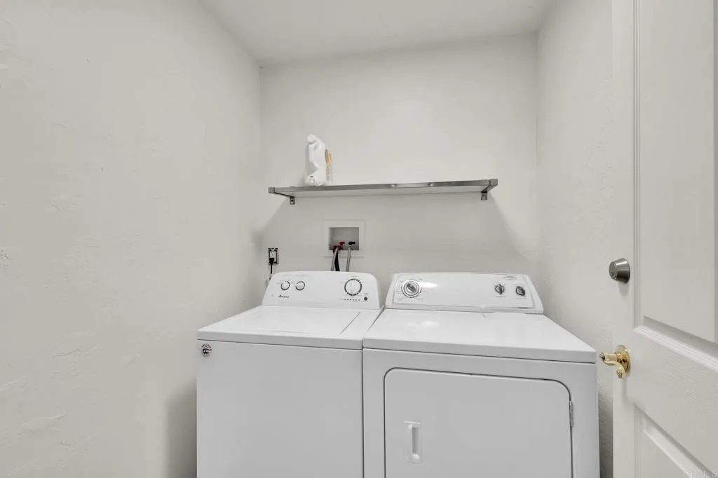 https://cdn.realtyfeed.com/cdn/127/306738741/fb8e21585da75b9b53c8274fd759da0b.webp