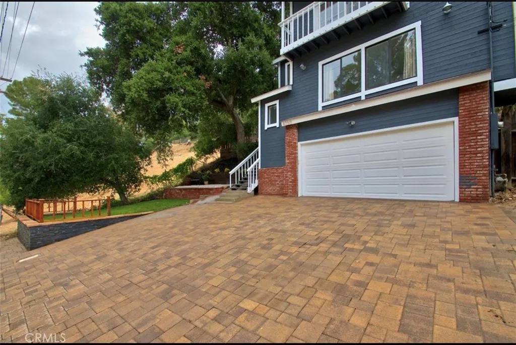 Woodland Hills, CA 91364