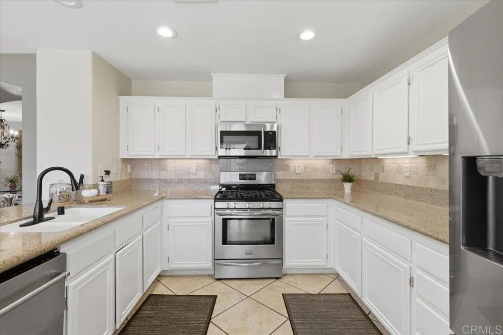 https://cdn.realtyfeed.com/cdn/127/306738767/023554a085956f7d7ea1dd0b7bc1446a.webp