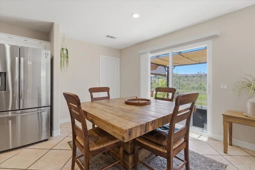 https://cdn.realtyfeed.com/cdn/127/306738767/790668d2627bc6aa4b484ea6911abeaf.webp