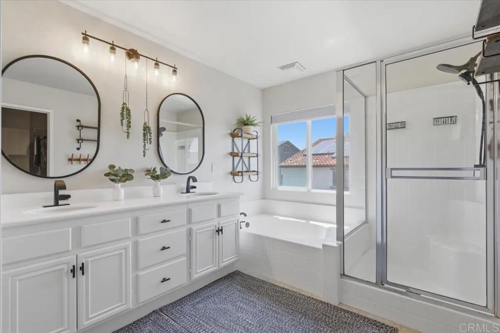 https://cdn.realtyfeed.com/cdn/127/306738767/81aade731e94bb08a7c365f12fa4be4e.webp