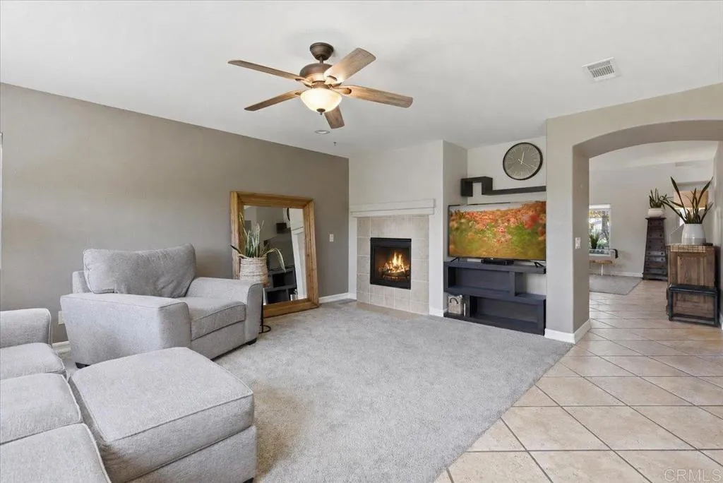 https://cdn.realtyfeed.com/cdn/127/306738767/984ba0054623a9096f96ed149df7874d.webp