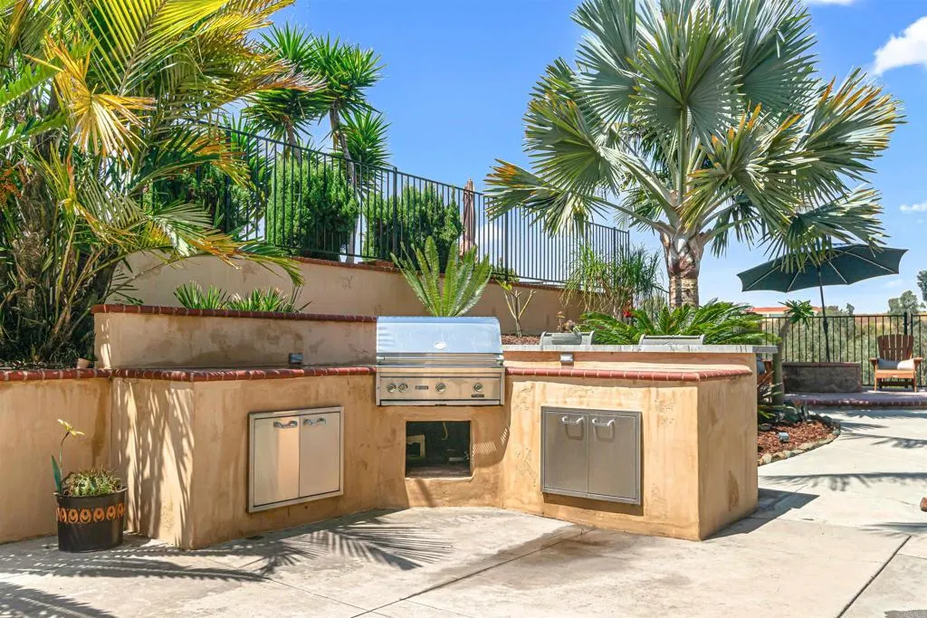 https://cdn.realtyfeed.com/cdn/127/306738837/20439baa2cd946a087fecbc16cfed2ee.webp