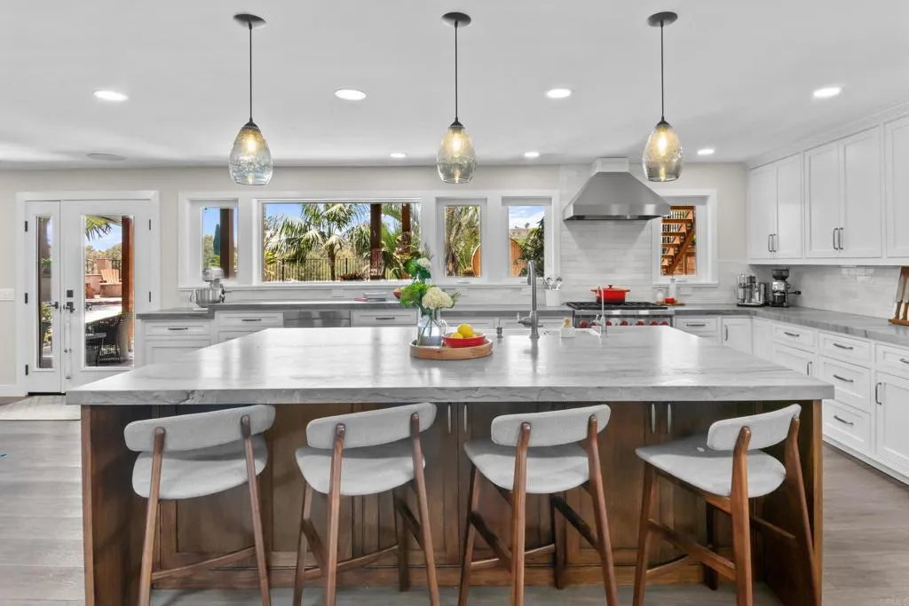 https://cdn.realtyfeed.com/cdn/127/306738837/9a4c016e633fe8bd6ec7e99d3d89c099.webp