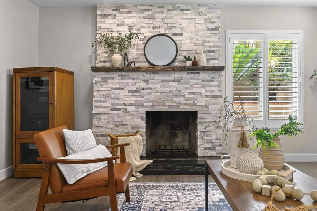 https://cdn.realtyfeed.com/cdn/127/306738837/bdfcc740741bbc1dfc6718e9d13975f9.webp