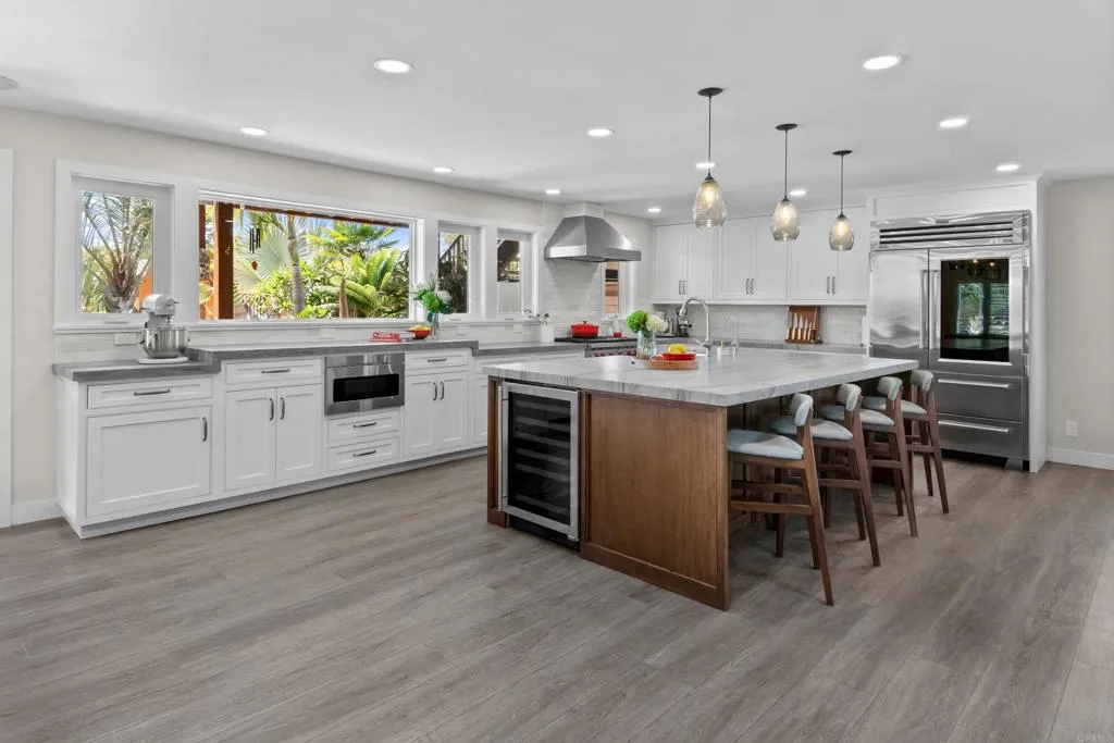 https://cdn.realtyfeed.com/cdn/127/306738837/c68c4bcbca0ce20b6abd0ea7f49a2f61.webp