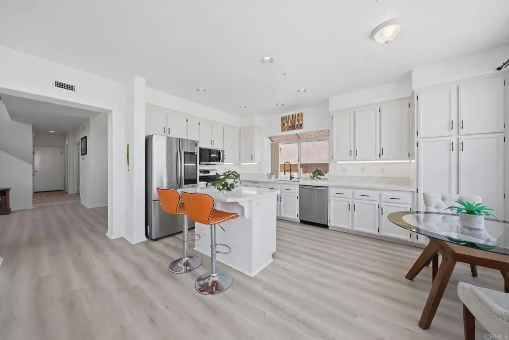 https://cdn.realtyfeed.com/cdn/127/306738845/1643cdb535dac7bc9136979931c773a1.webp