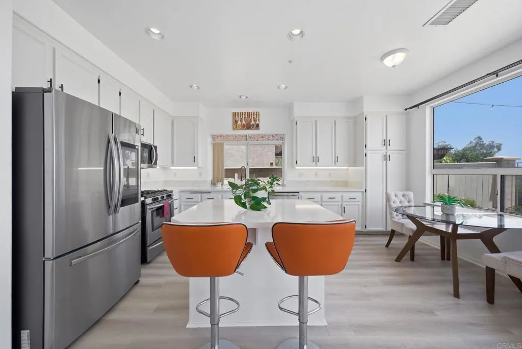 https://cdn.realtyfeed.com/cdn/127/306738845/23055f778d5ecb8979b55dacf4b95bde.webp