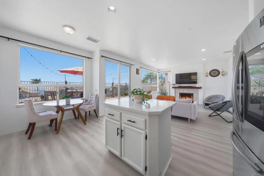 https://cdn.realtyfeed.com/cdn/127/306738845/47b947c5976bd81dc7e347d919d61661.webp