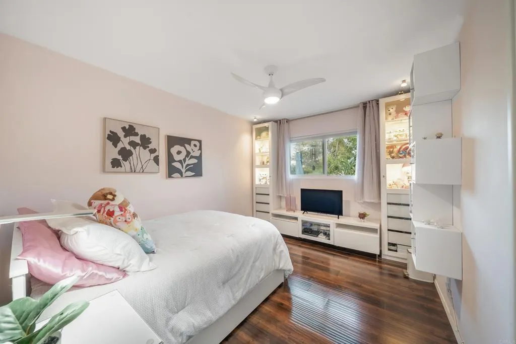 https://cdn.realtyfeed.com/cdn/127/306738852/0538d1f52d7ea2694952b0e55d241d19.webp