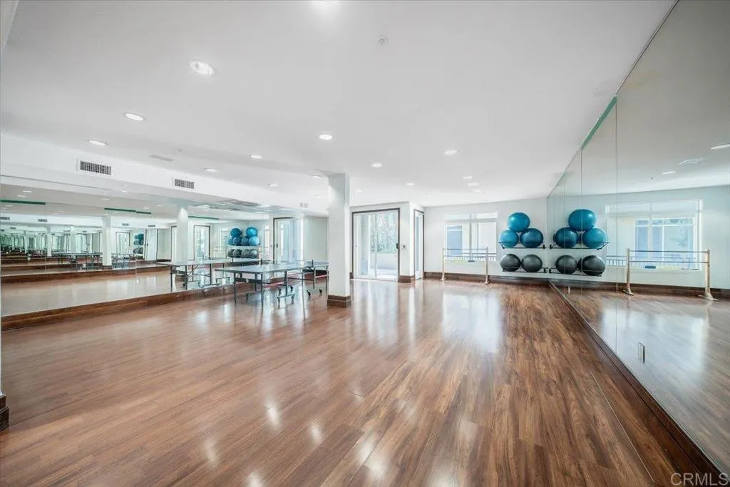 https://cdn.realtyfeed.com/cdn/127/306738852/338a188e0535377d11301ca2cf759d77.webp