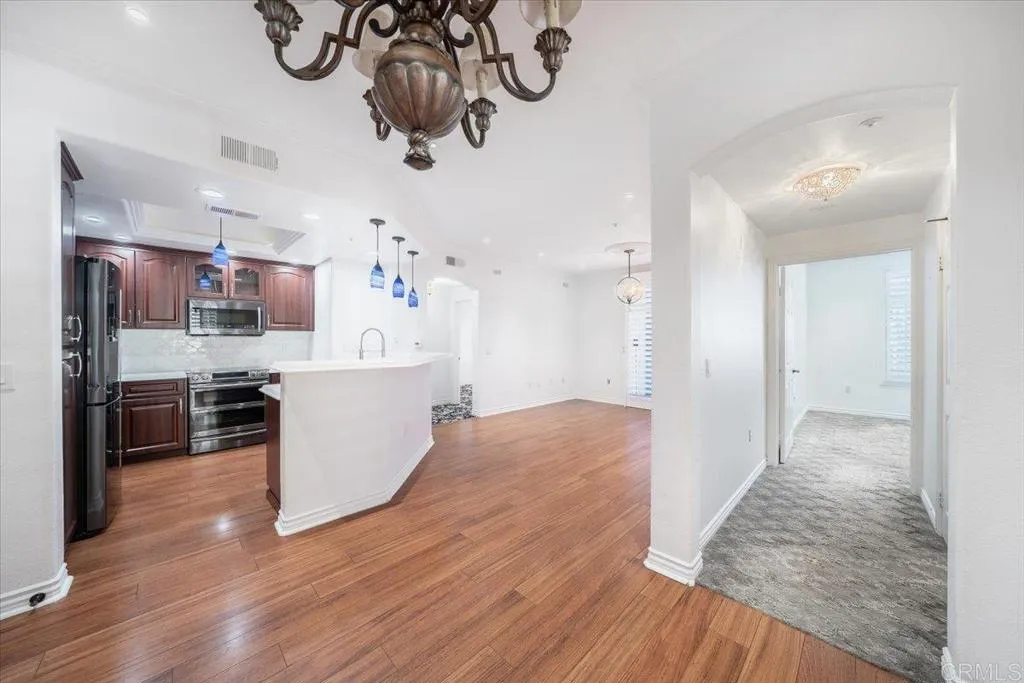 https://cdn.realtyfeed.com/cdn/127/306738852/68a3c7b116884e76e8c67f44388fa047.webp