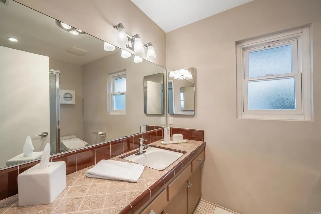 https://cdn.realtyfeed.com/cdn/127/306738852/816df65e6430b9e95946575d861db2fc.webp