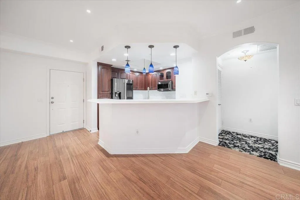 https://cdn.realtyfeed.com/cdn/127/306738852/828328f40411ec149b3fea0203c31664.webp
