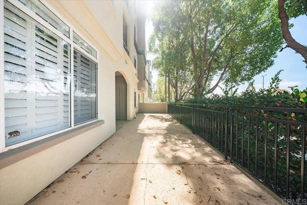 https://cdn.realtyfeed.com/cdn/127/306738852/883f1889a7493c4e01cff5876b339dc5.webp