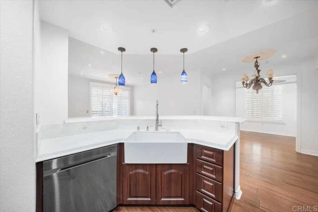 https://cdn.realtyfeed.com/cdn/127/306738852/a574b741a82c7e48b99c935821c4ba11.webp