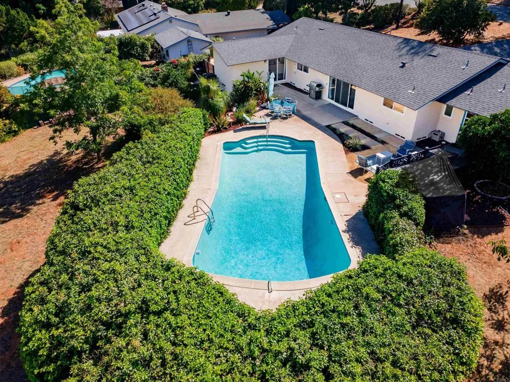 https://cdn.realtyfeed.com/cdn/127/306738853/500b51b851a48aec1ffa04c47a07129b.webp