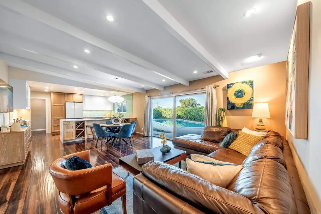 https://cdn.realtyfeed.com/cdn/127/306738853/c5f2a3a2475fcea4c5a2b611e01715af.webp