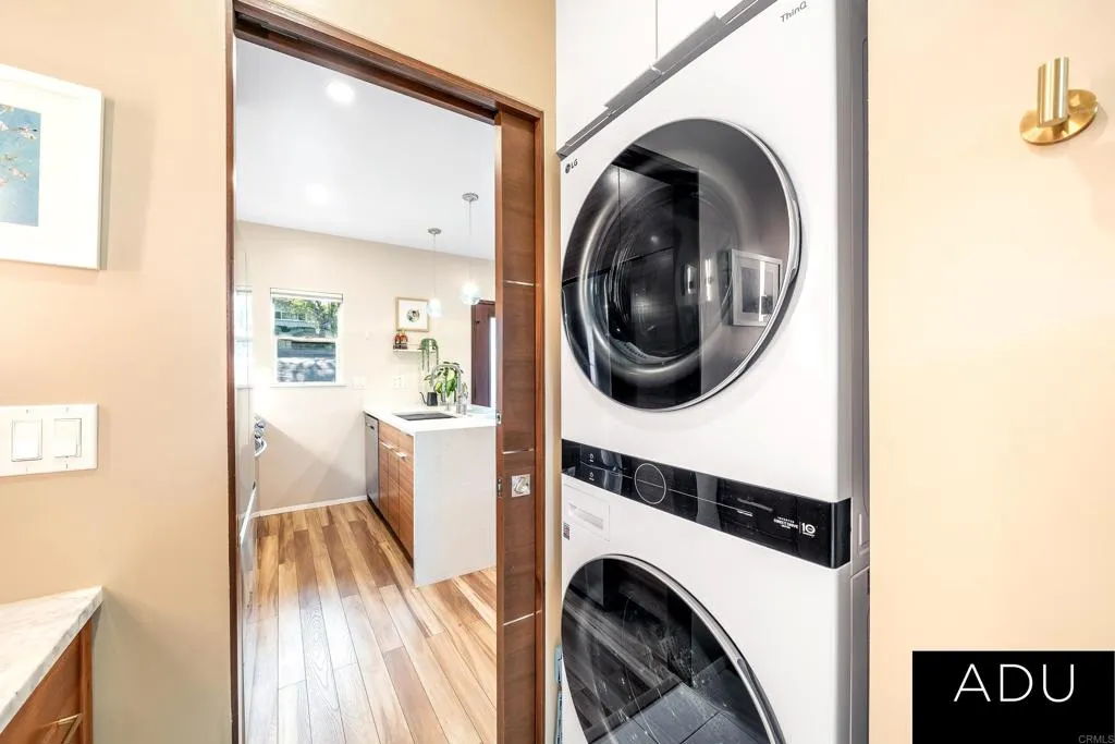 https://cdn.realtyfeed.com/cdn/127/306738853/ccd97c06ef724e981cbfd33756dd8af9.webp